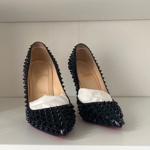 Christian Louboutin Pigalle black spikes 38